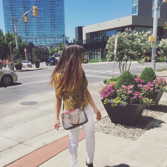 Meet your Posher, K - Picture 2 of 4